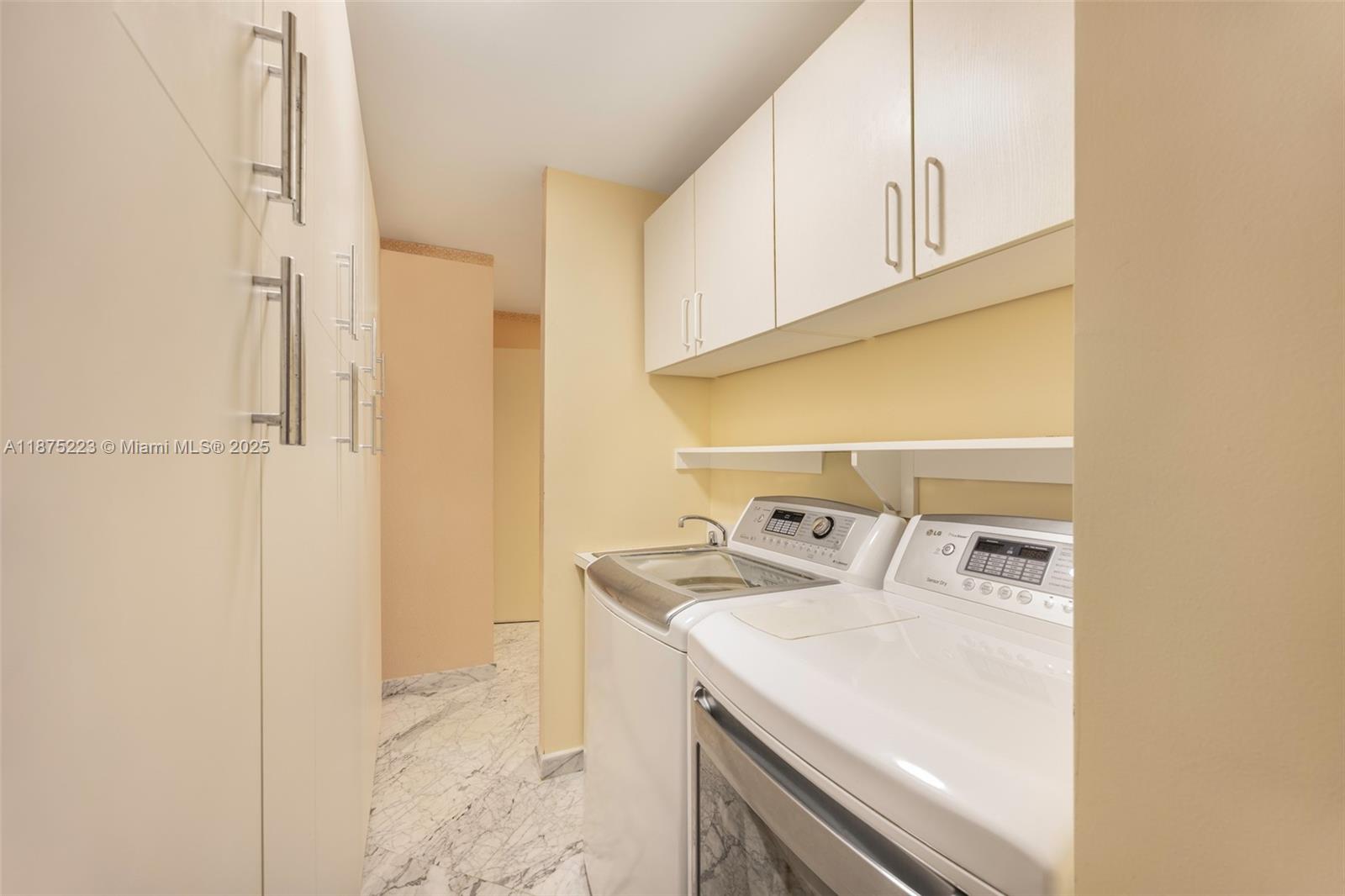 THE PALACE AT BAL HARBOUR - Residential