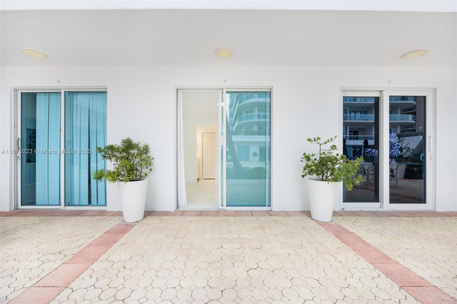 THE PALACE AT BAL HARBOUR - Residential