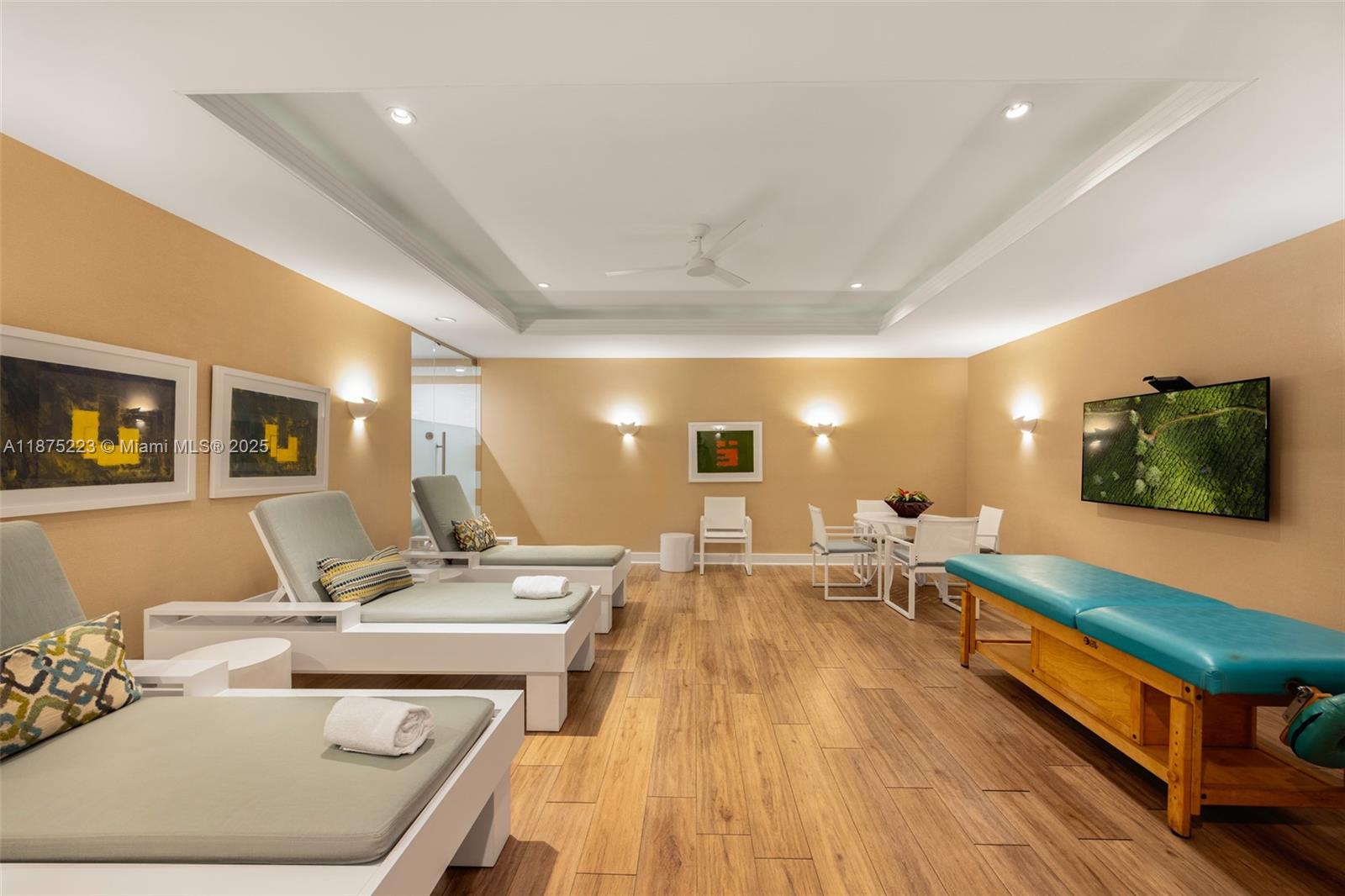 THE PALACE AT BAL HARBOUR - Residential