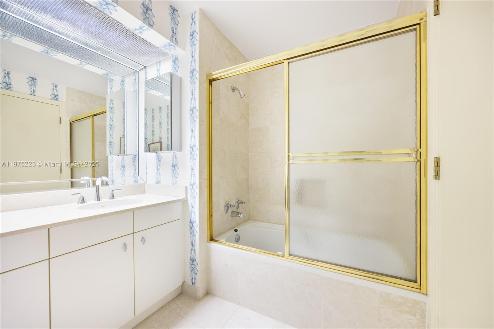 THE PALACE AT BAL HARBOUR - Residential