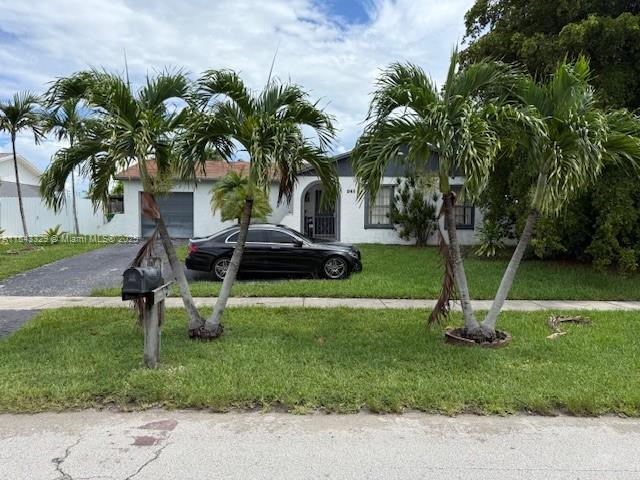 This home is part of a 6-unit portfolio—all nearby—with all units tenant-occupied on month-to-month leases, offering flexibility for investors or end users. Here’s an opportunity to purchase this single-family home in an investor-friendly area of Leisure City, Homestead. No HOA. Seller open to package or individual sales. Call for full rent roll, and financial breakdown. Don’t miss your chance to secure strong rental income in a growing market.