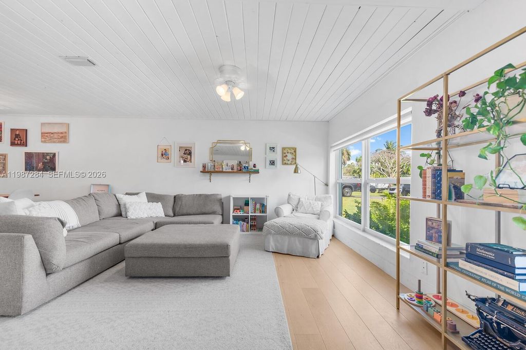 Photo of 1724 SW 4th St, Fort Lauderdale, FL 33312 (MLS # A11987284)