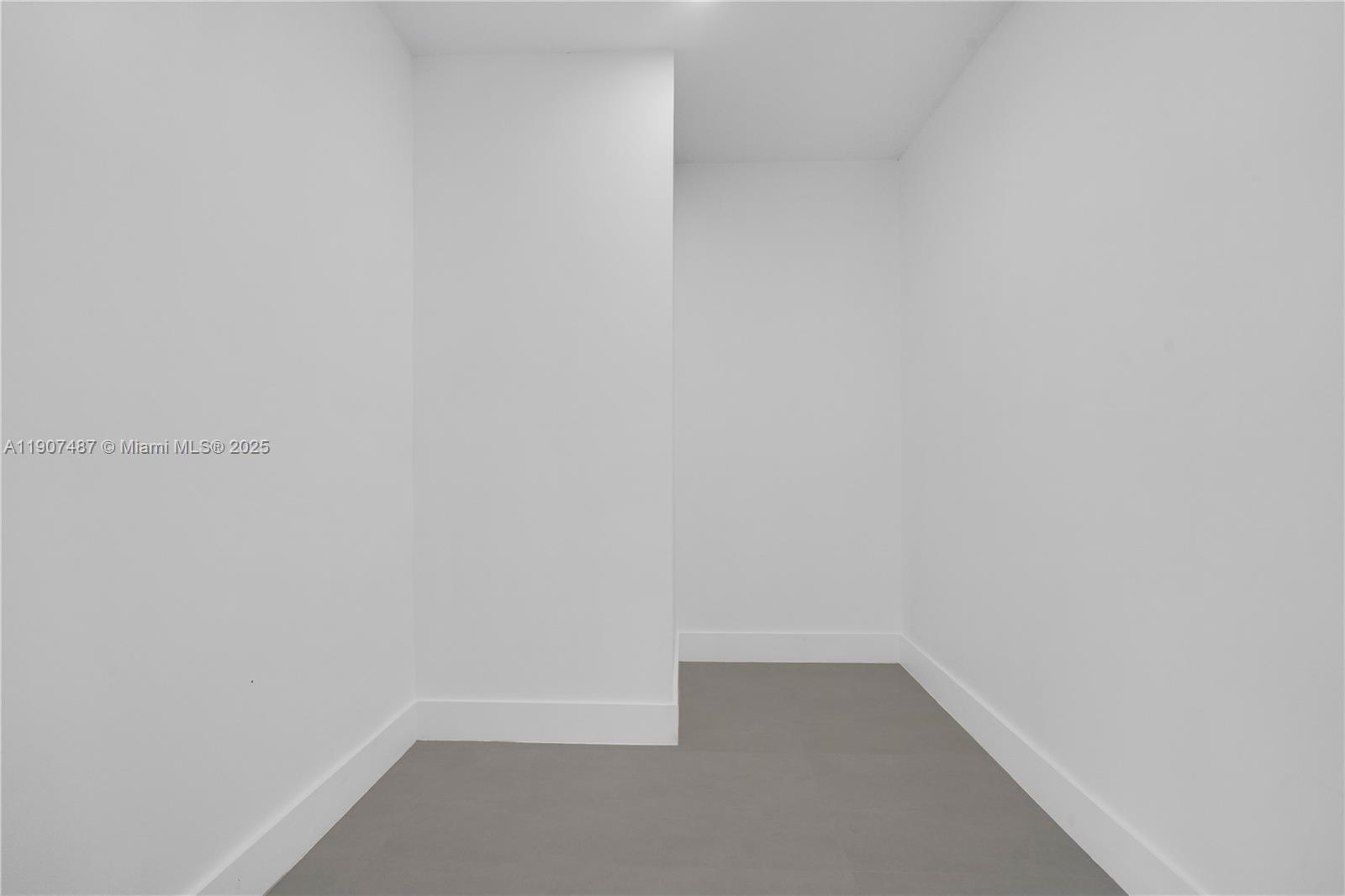 CHASE-HESSEN ESTATES - Residential