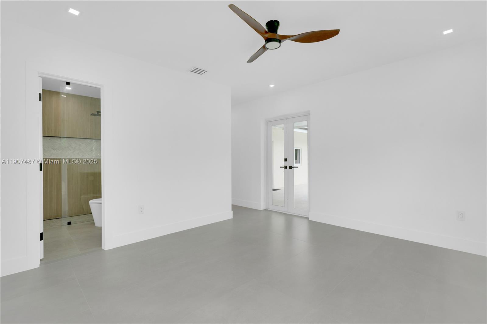 CHASE-HESSEN ESTATES - Residential