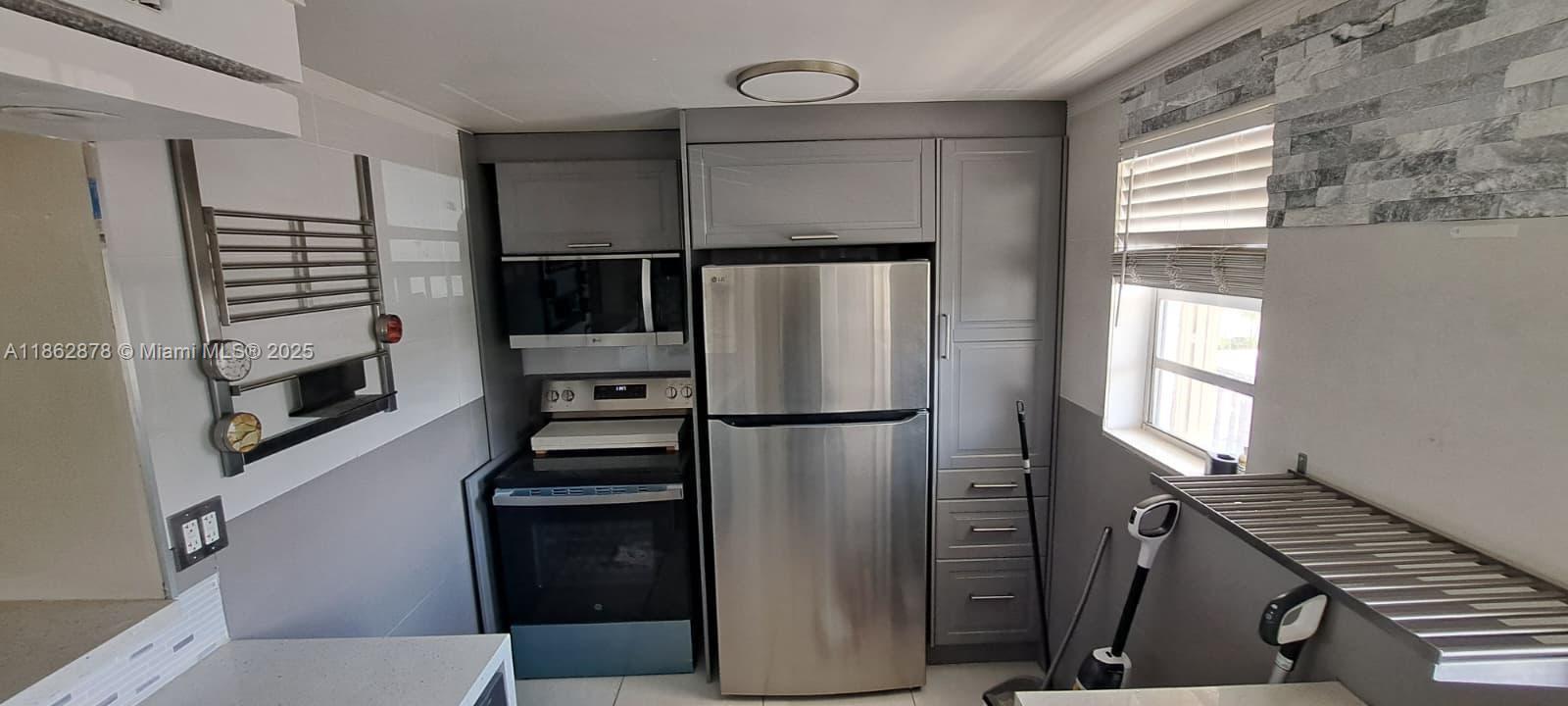 14180 SW 84th St 203-G