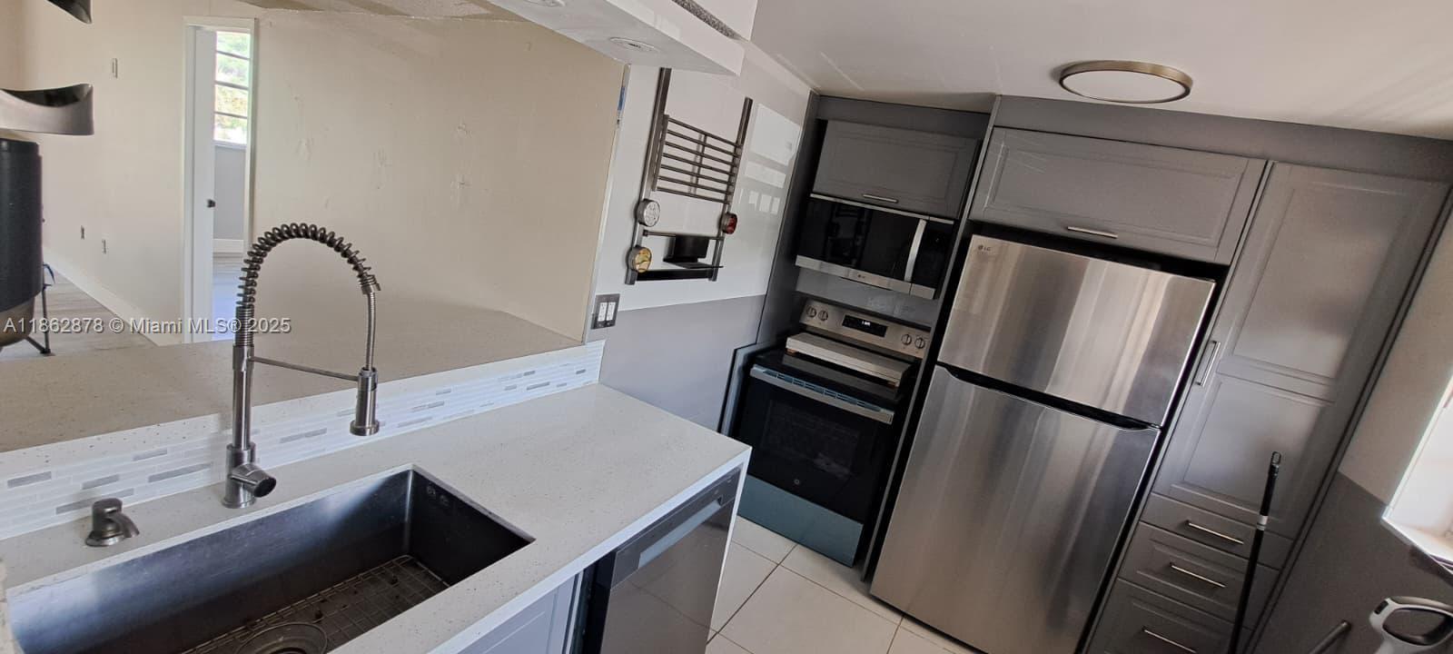 14180 SW 84th St 203-G