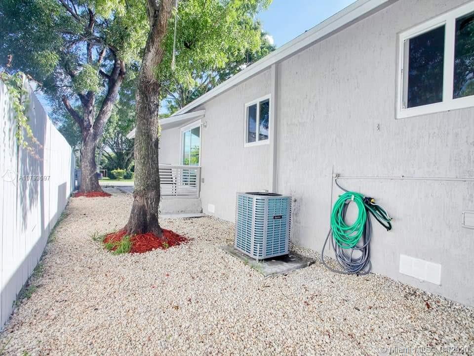 LAFAYETTE HOMESITES - Residential