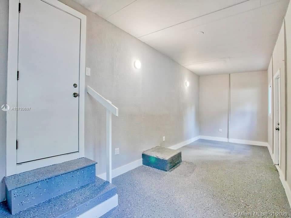 LAFAYETTE HOMESITES - Residential