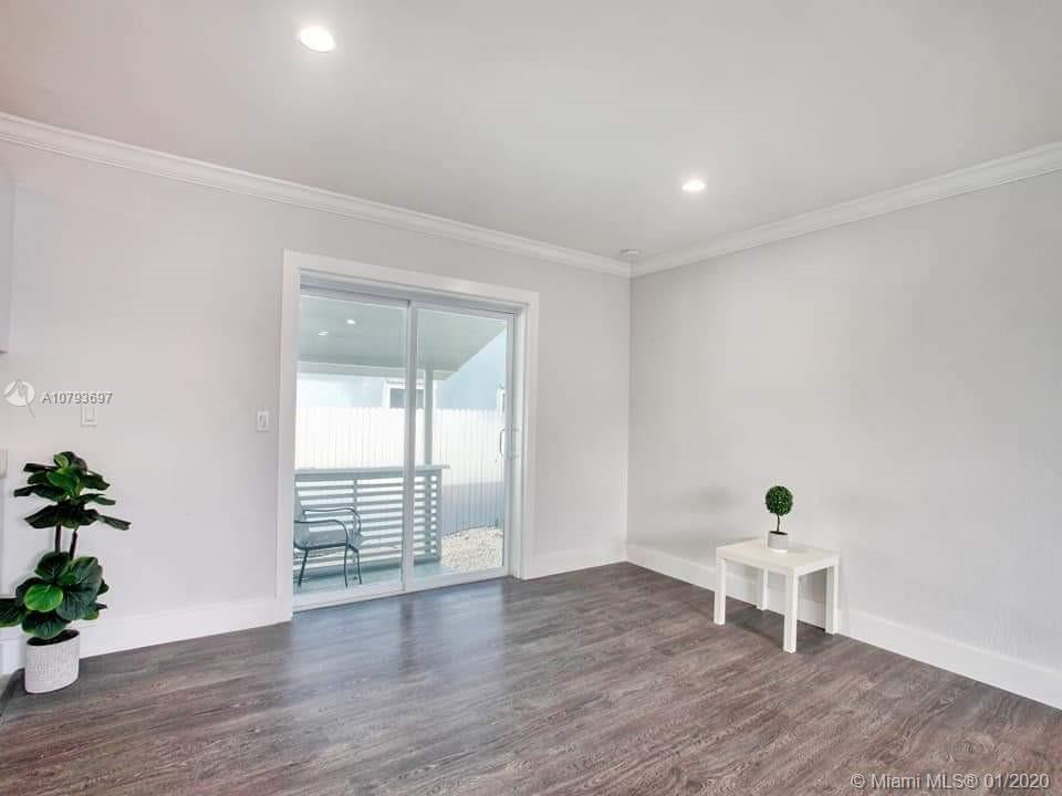 LAFAYETTE HOMESITES - Residential