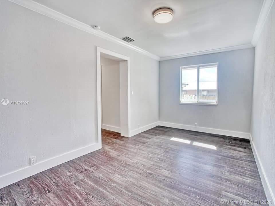 LAFAYETTE HOMESITES - Residential