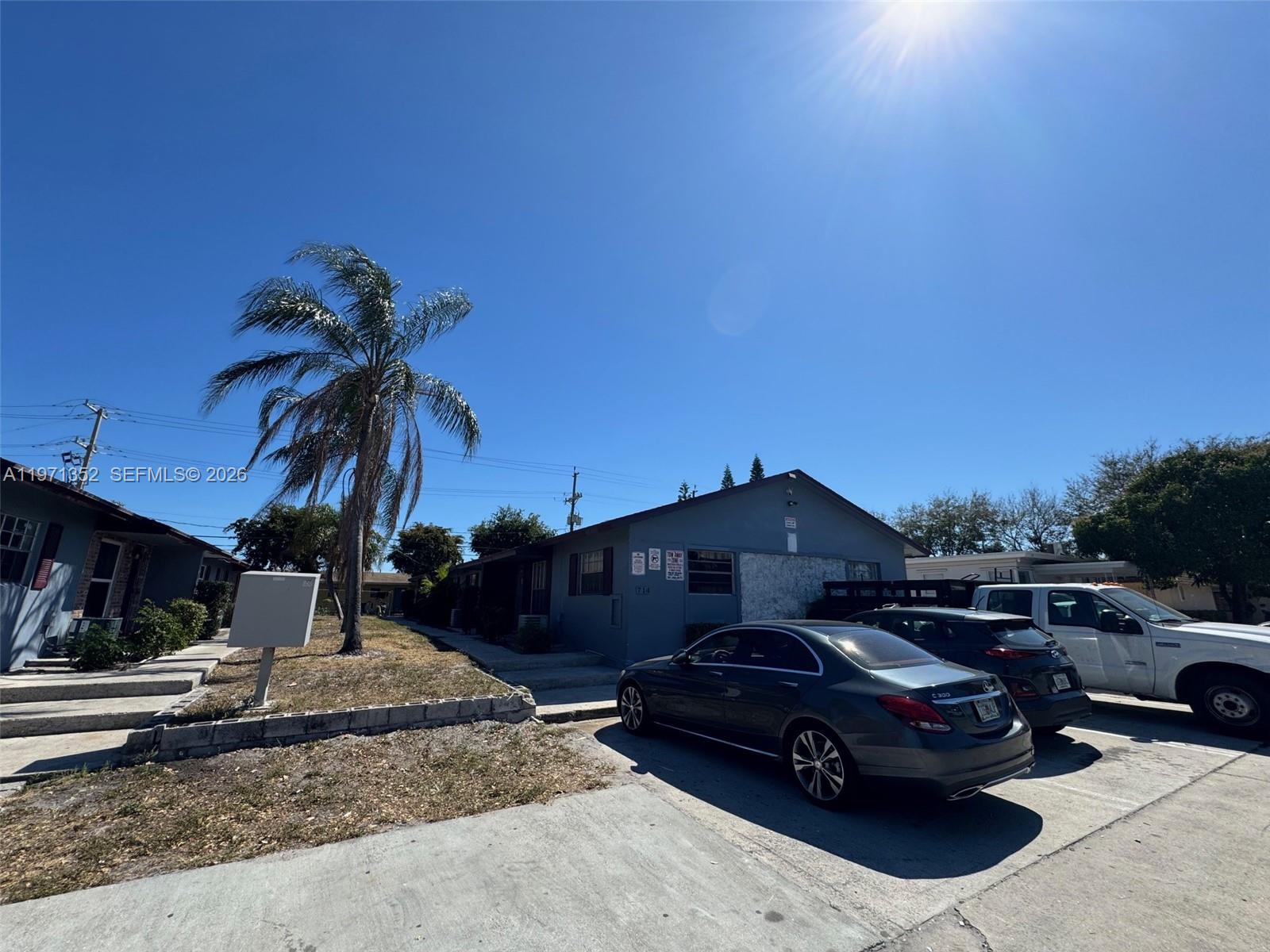 LAKE WORTH TOWN OF - Residential Income