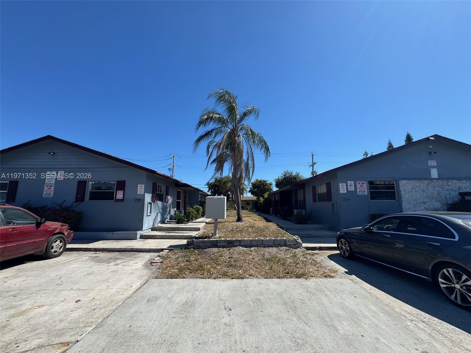 LAKE WORTH TOWN OF - Residential Income