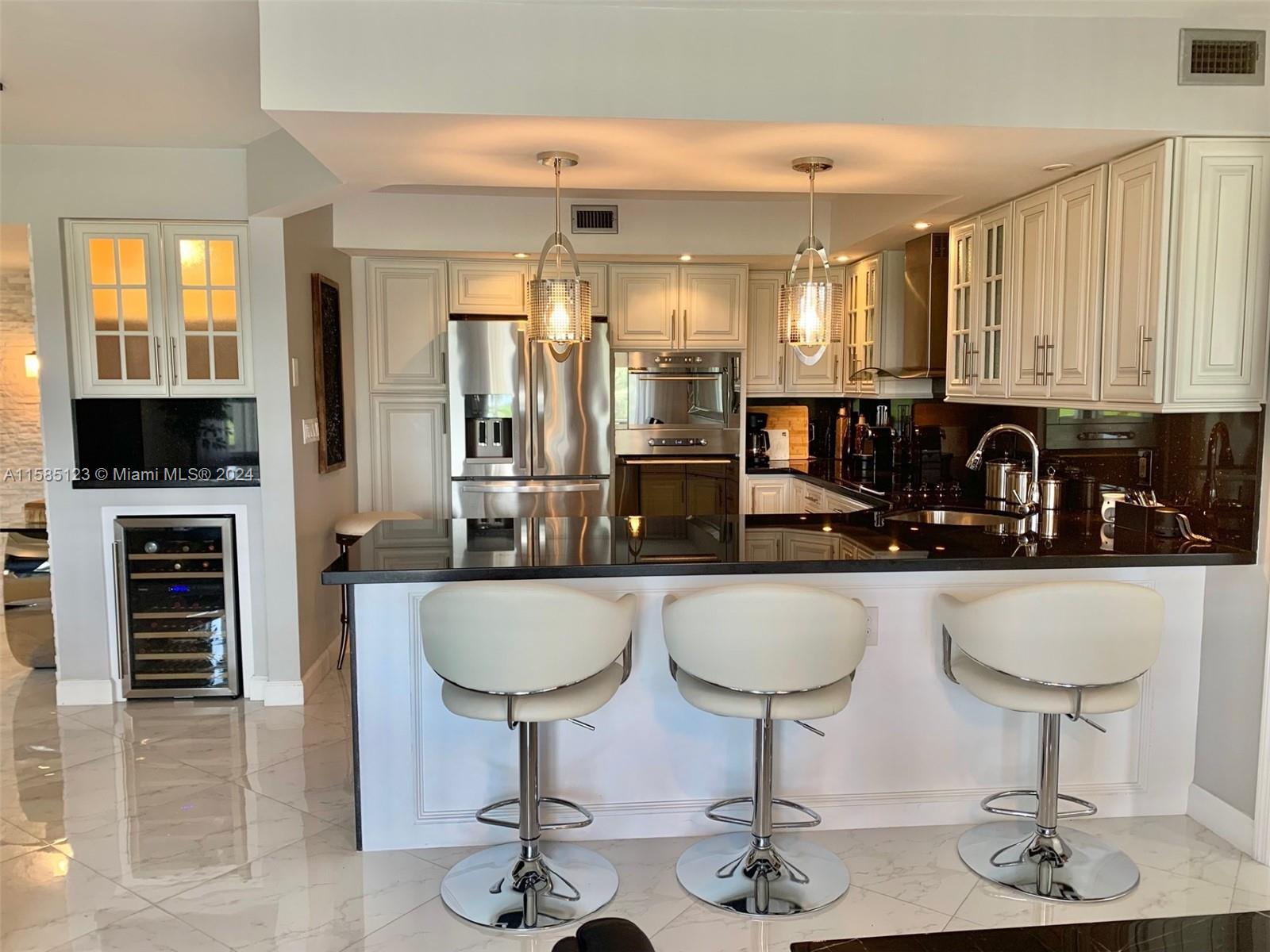 Property for Sale at 300 Diplomat Pkwy 517, Hallandale Beach, Broward County, Florida - Bedrooms: 2 
Bathrooms: 2  - $419,900