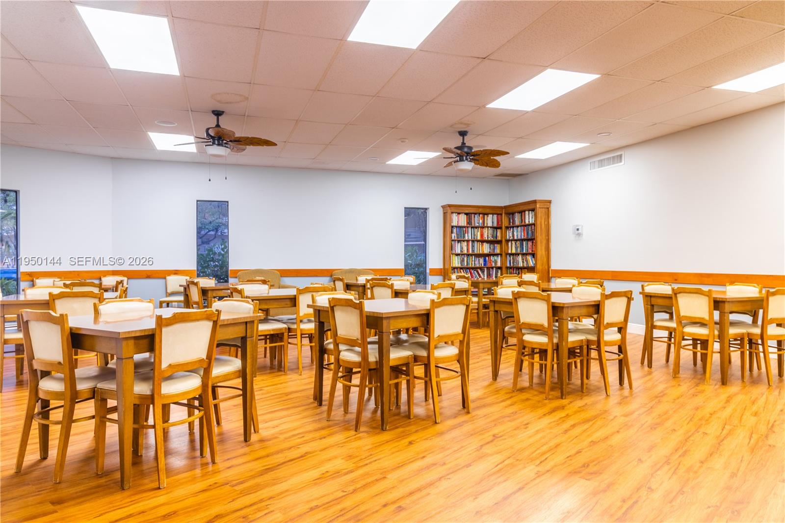 CAMBRIDGE HOUSE WEST - Residential