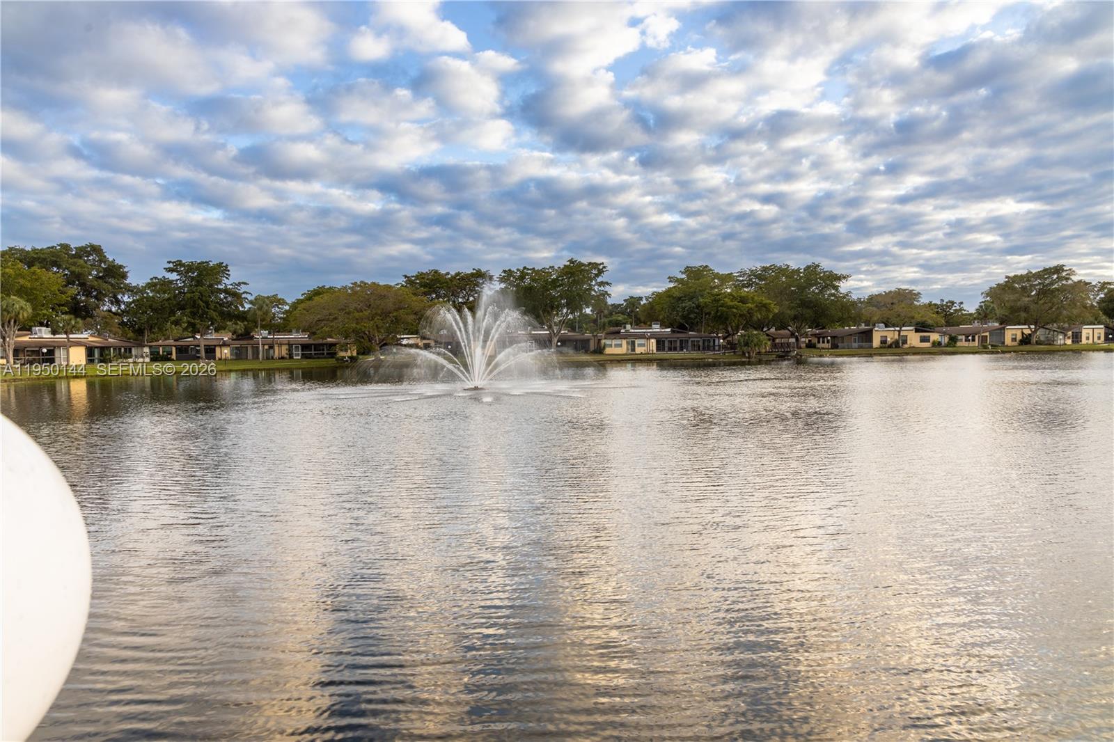 CAMBRIDGE HOUSE WEST - Residential