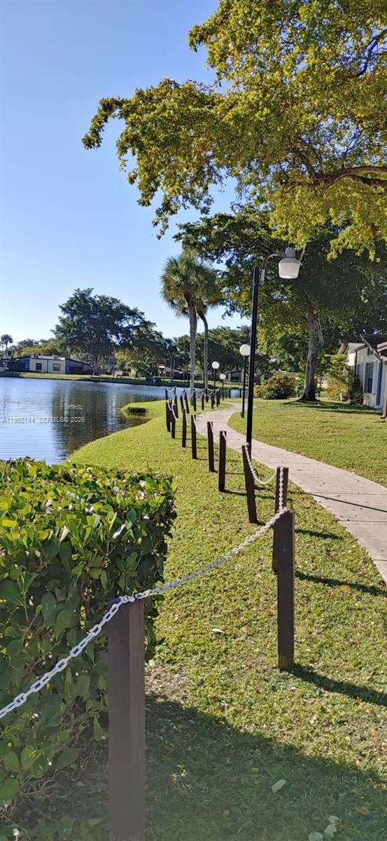 CAMBRIDGE HOUSE WEST - Residential
