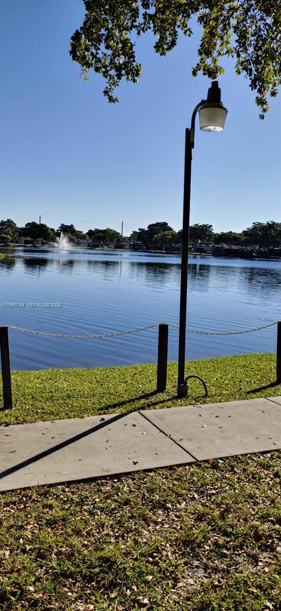 CAMBRIDGE HOUSE WEST - Residential