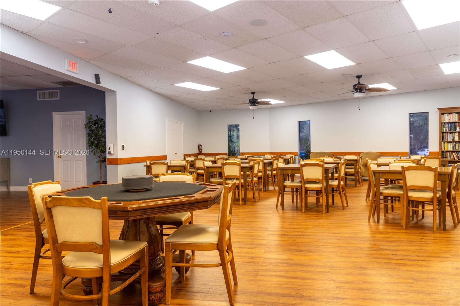 CAMBRIDGE HOUSE WEST - Residential