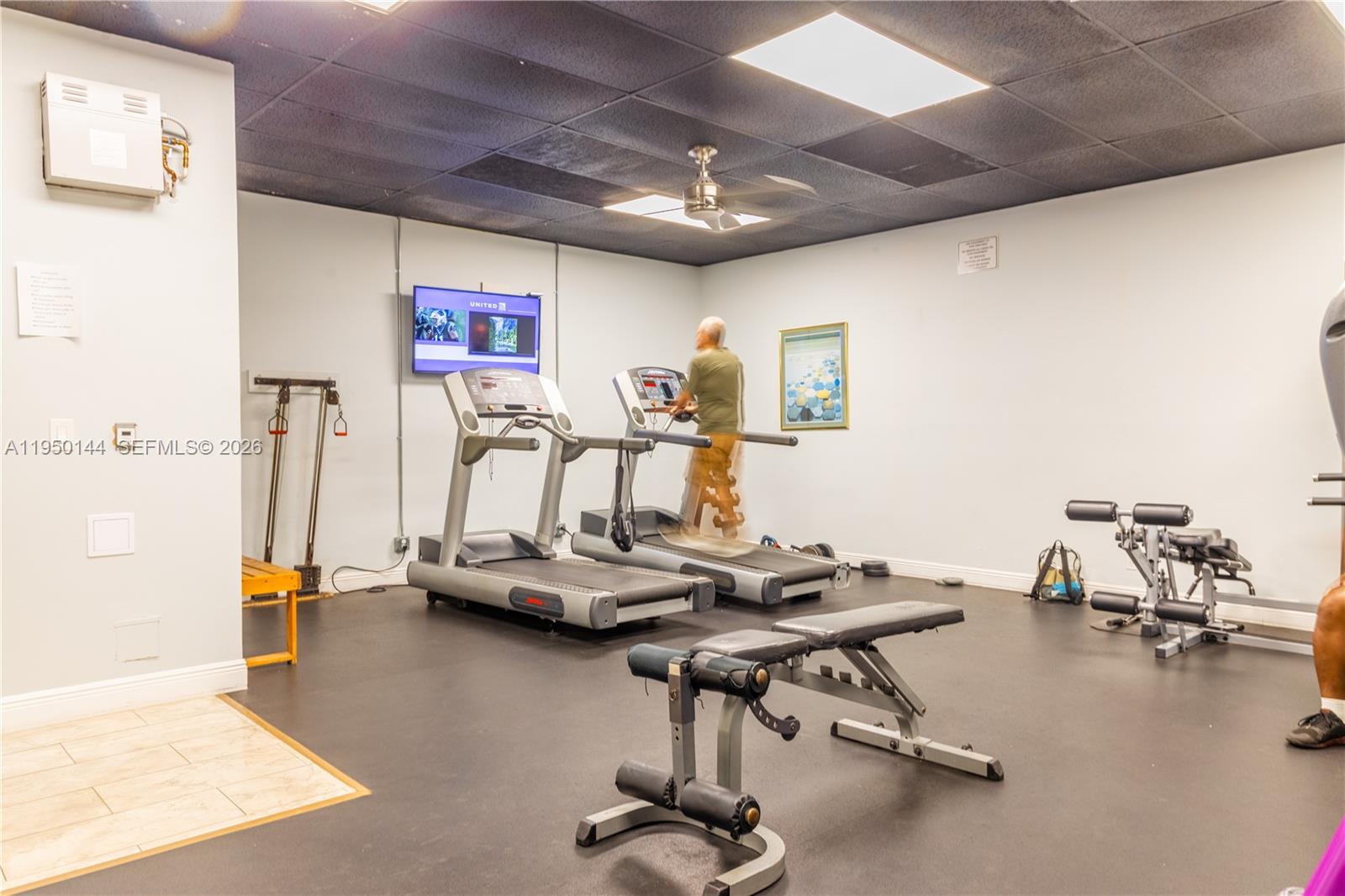 CAMBRIDGE HOUSE WEST - Residential