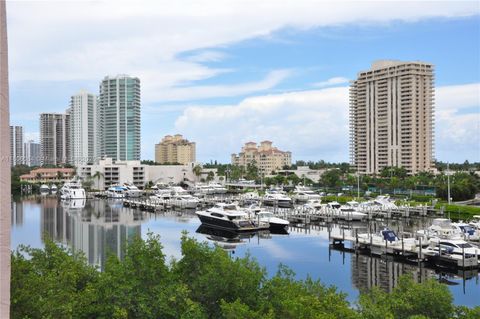 19801 E Country Club Dr 4104 Aventura FL 33180