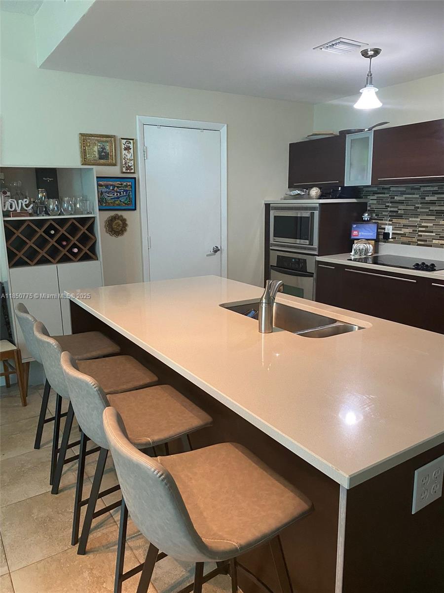 1900 N Bayshore Dr 3617
