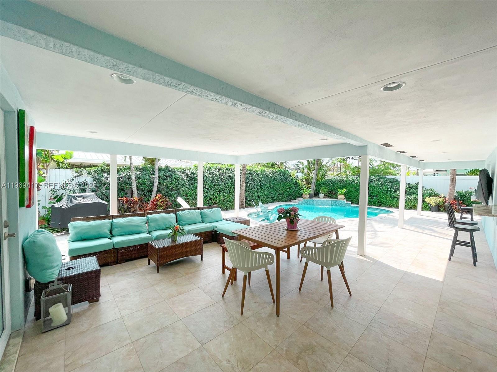 LAKE PLACID RESUB OF POR - Residential Lease