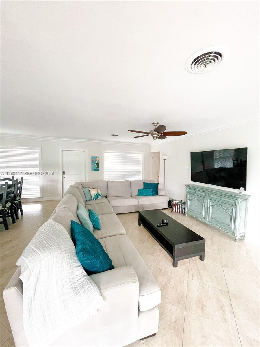 LAKE PLACID RESUB OF POR - Residential Lease