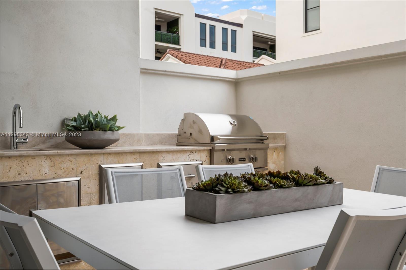 CORAL GABLES BILTMORE SEC - Residential