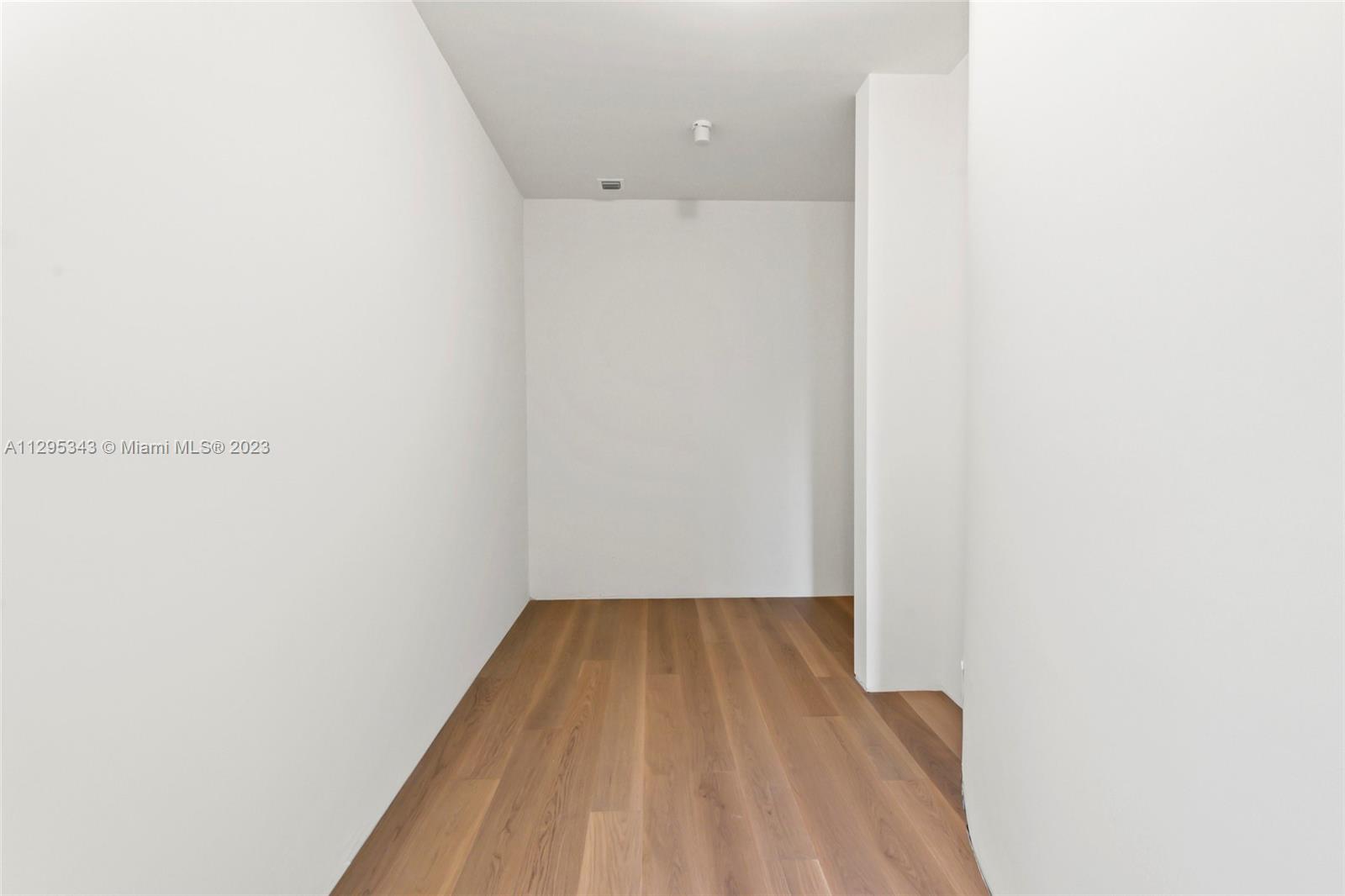 CORAL GABLES BILTMORE SEC - Residential