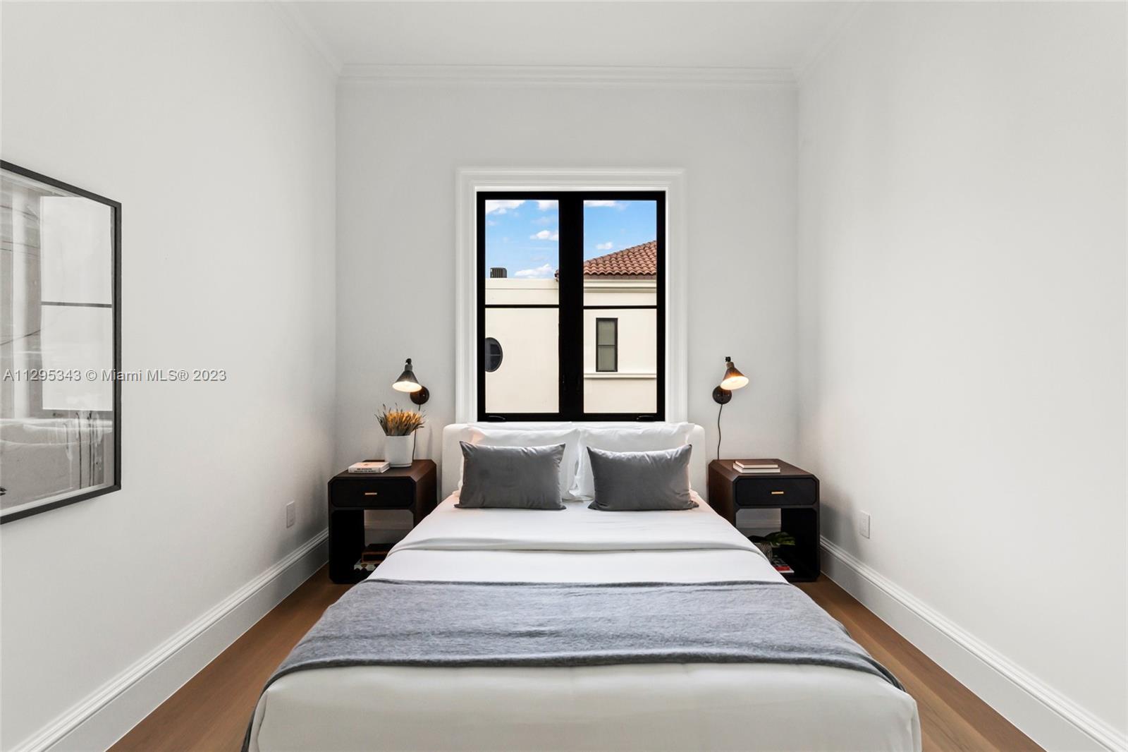 CORAL GABLES BILTMORE SEC - Residential