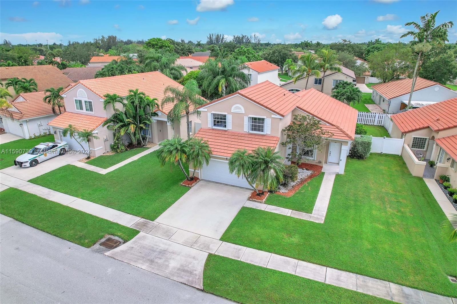 Photo 1 of 18151 Nw 18th St St, Pembroke Pines, Florida, $712,500, Web #: 11590739