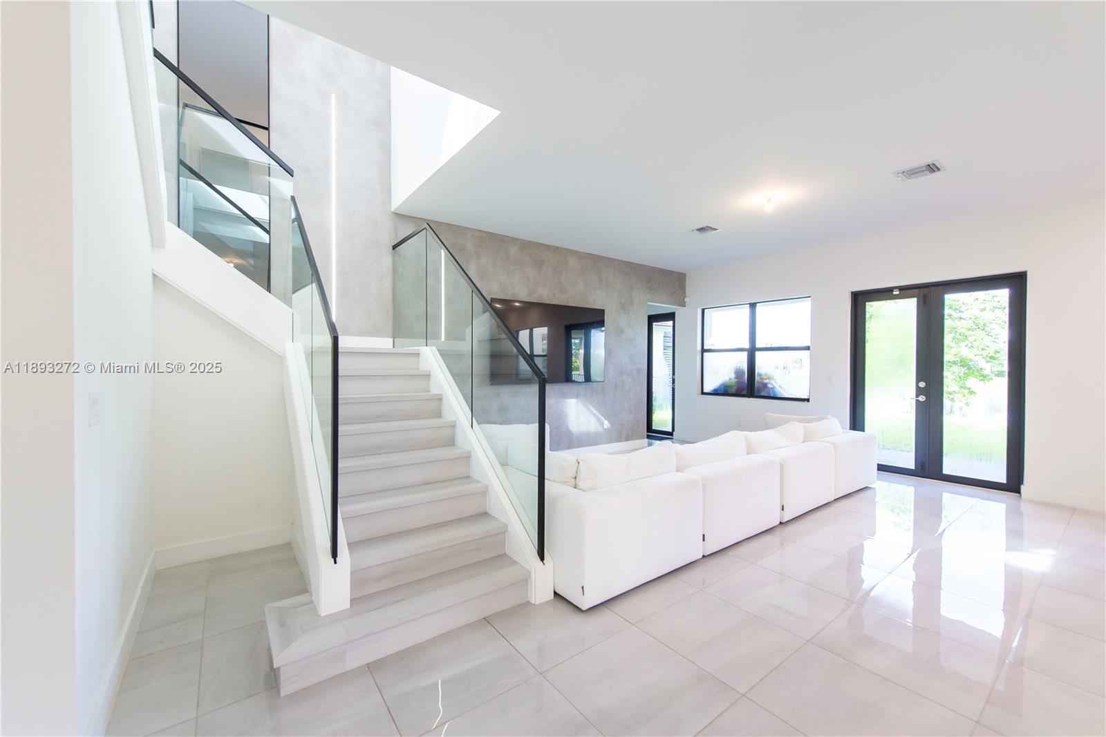 4426 SW 173rd Ave