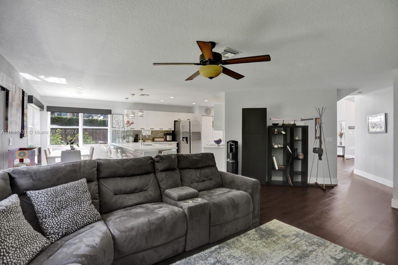 AMBER-RUBY COVE PLAT - Residential