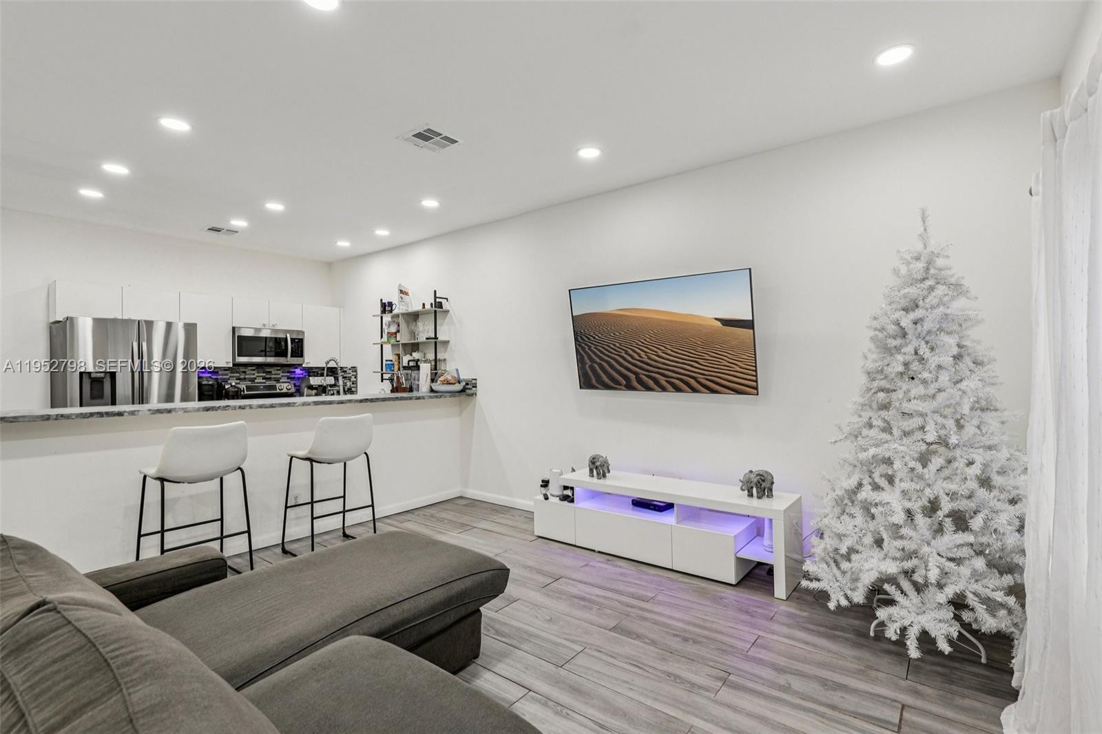 TUSCAN VIEW CONDOMINIUM - Residential