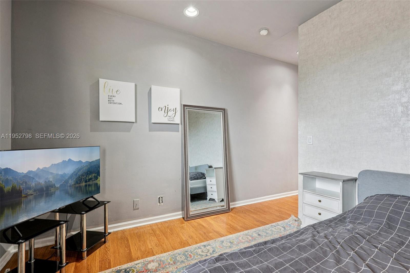 TUSCAN VIEW CONDOMINIUM - Residential