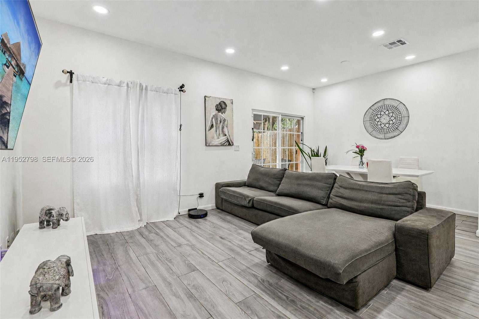 TUSCAN VIEW CONDOMINIUM - Residential