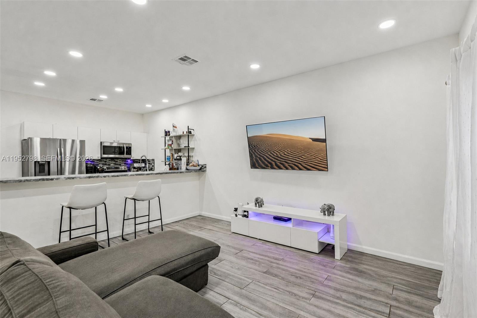 TUSCAN VIEW CONDOMINIUM - Residential