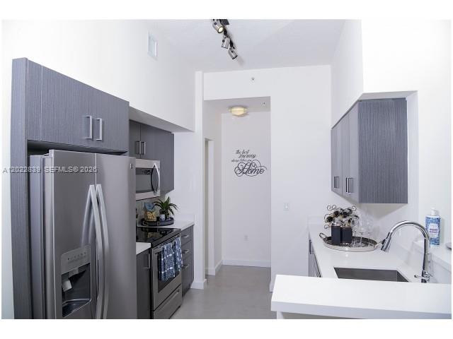 729 NW 2nd St 410