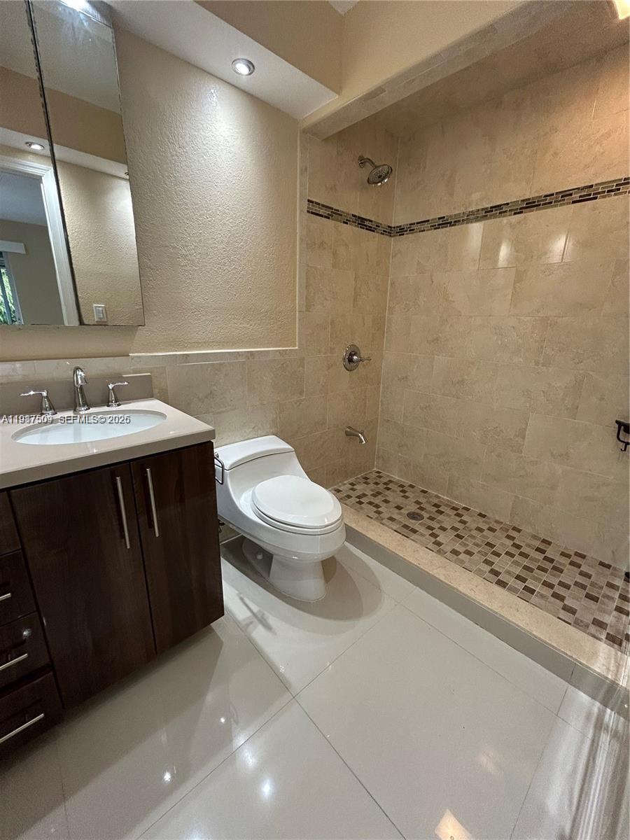 BARBELLA SUB 1ST ADDN - Residential Lease