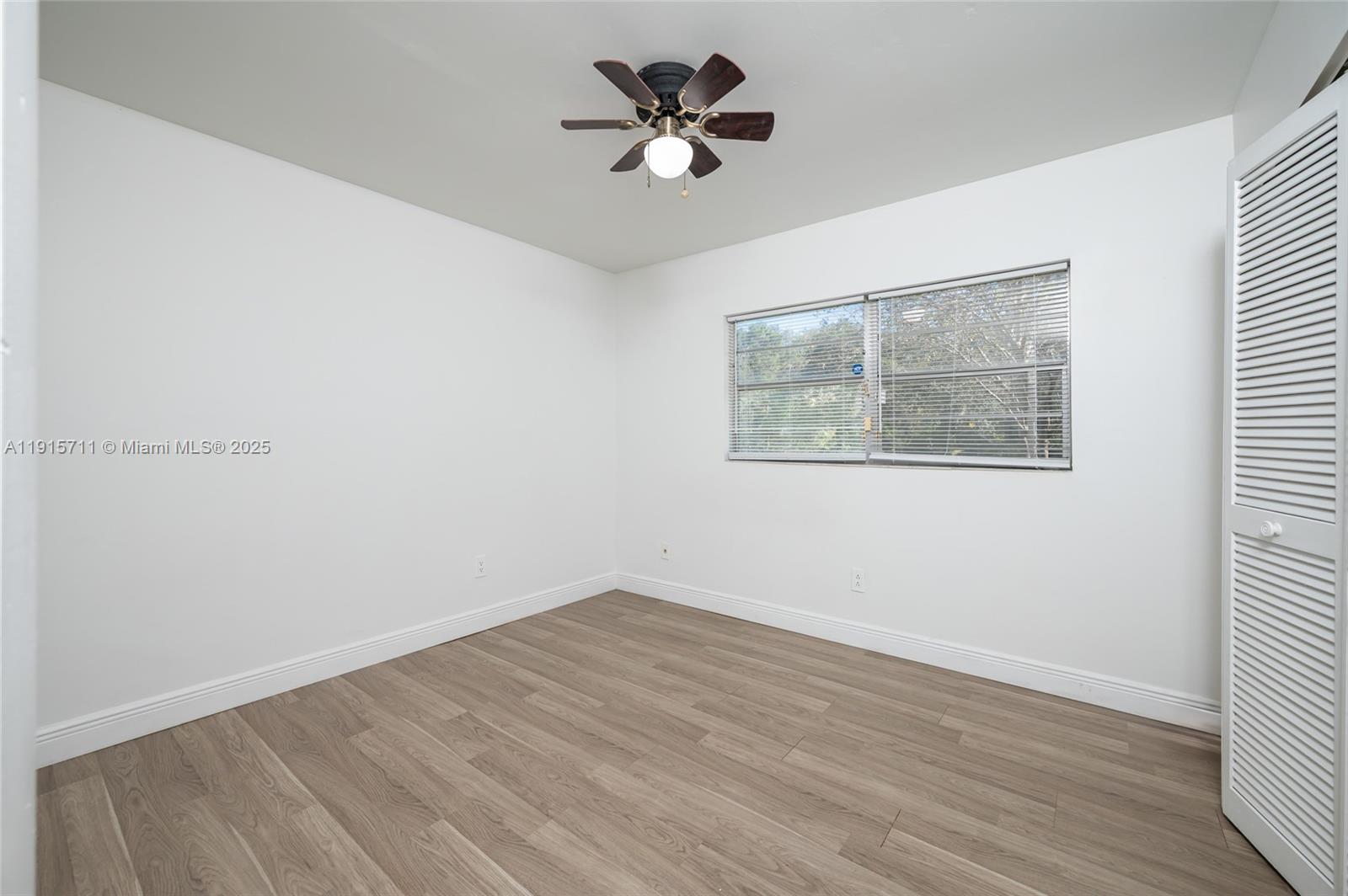 RAMBLEWOOD EAST CONDO - Residential