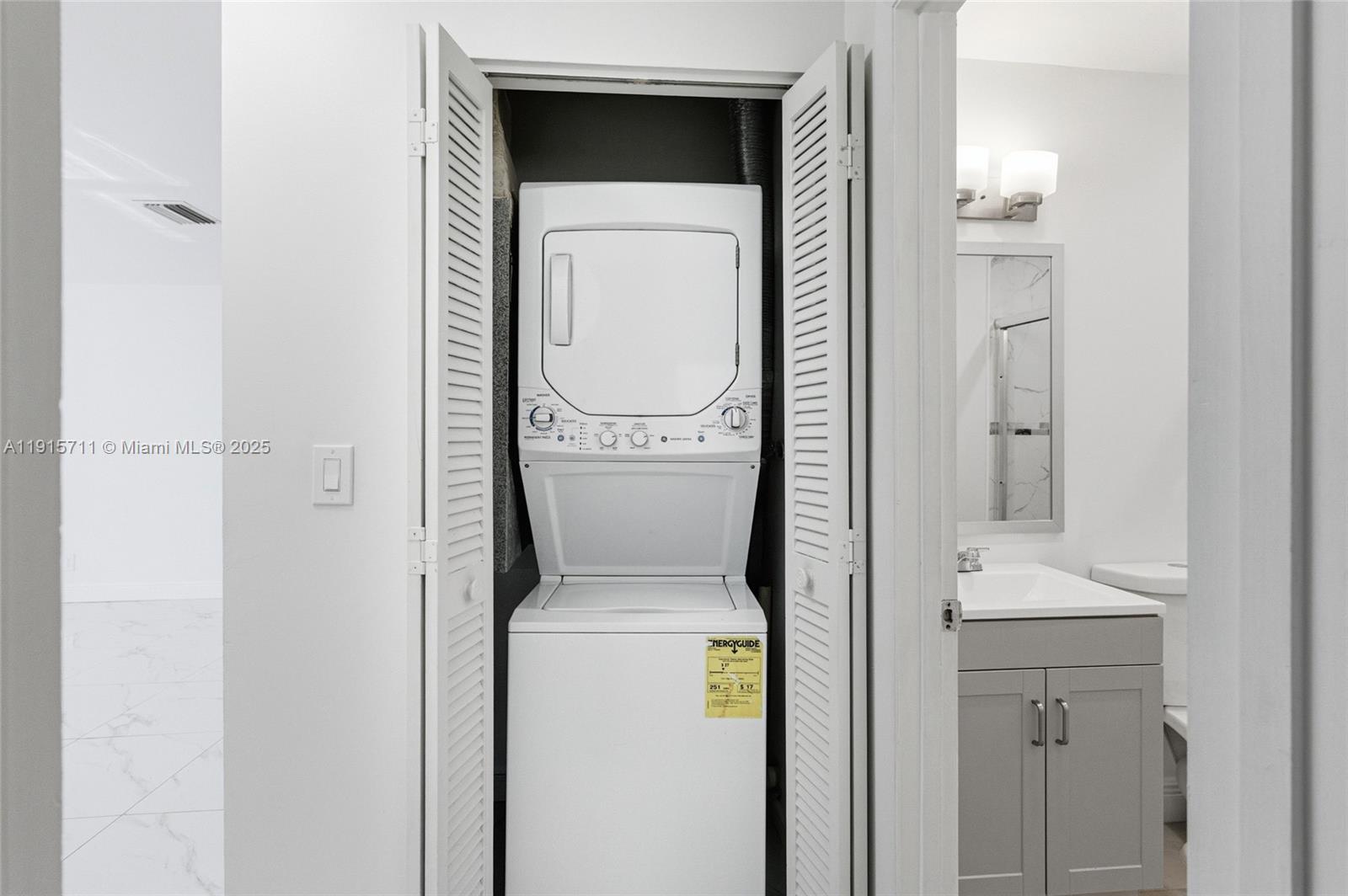 RAMBLEWOOD EAST CONDO - Residential