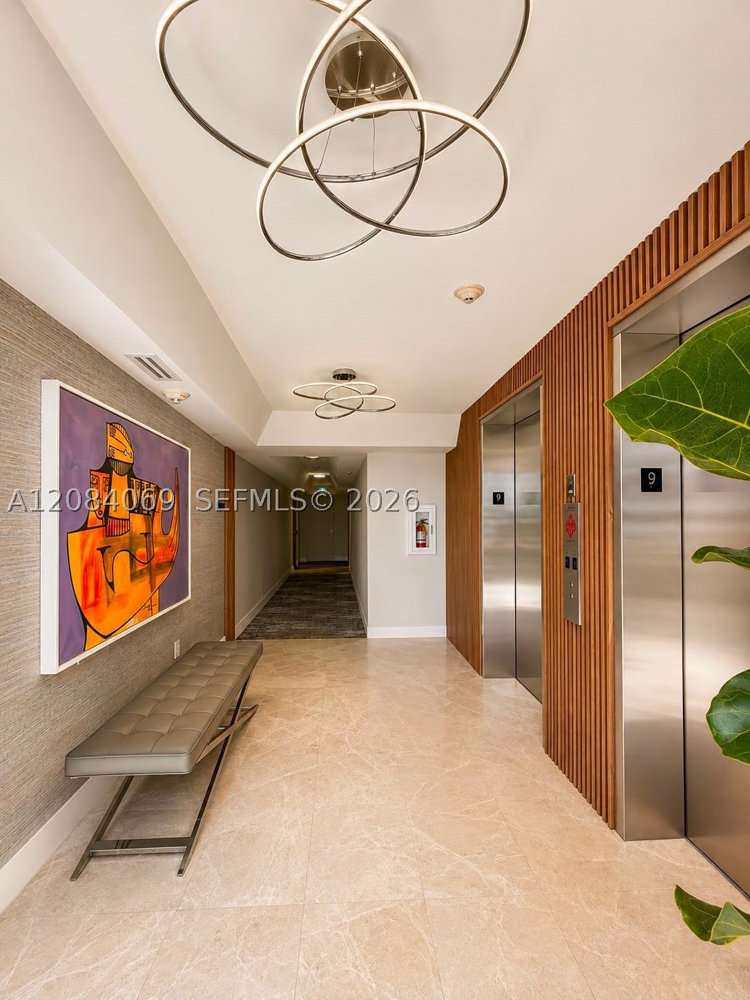 5880 Collins Ave 903