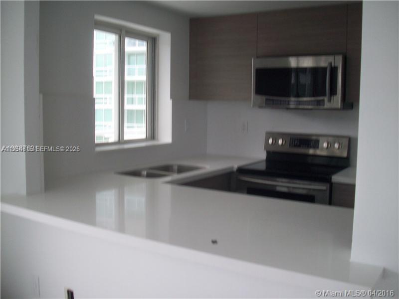 1402 Brickell Bay Dr 1103