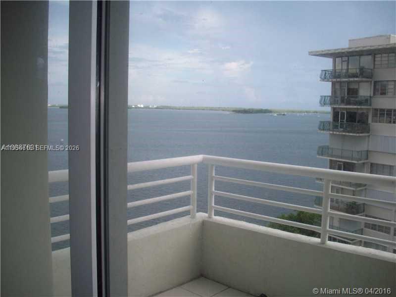 COMMODORE BAY CONDO - Residential