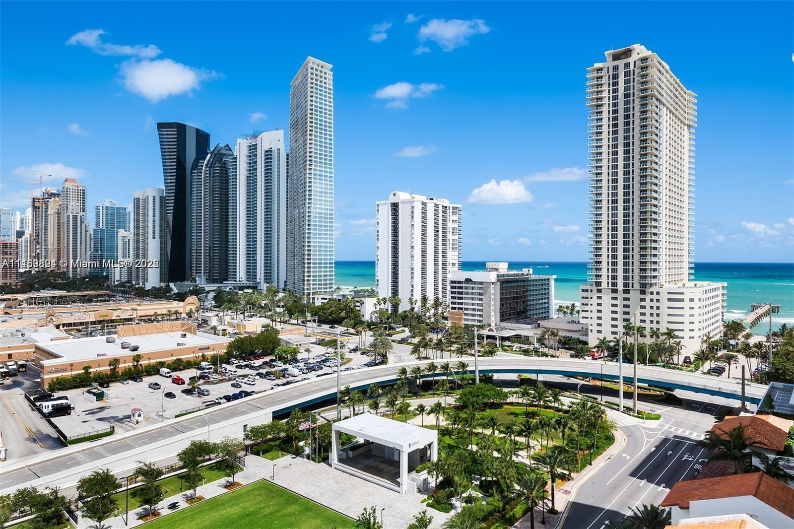 ST TROPEZ ON THE BAY II C - Residential Lease