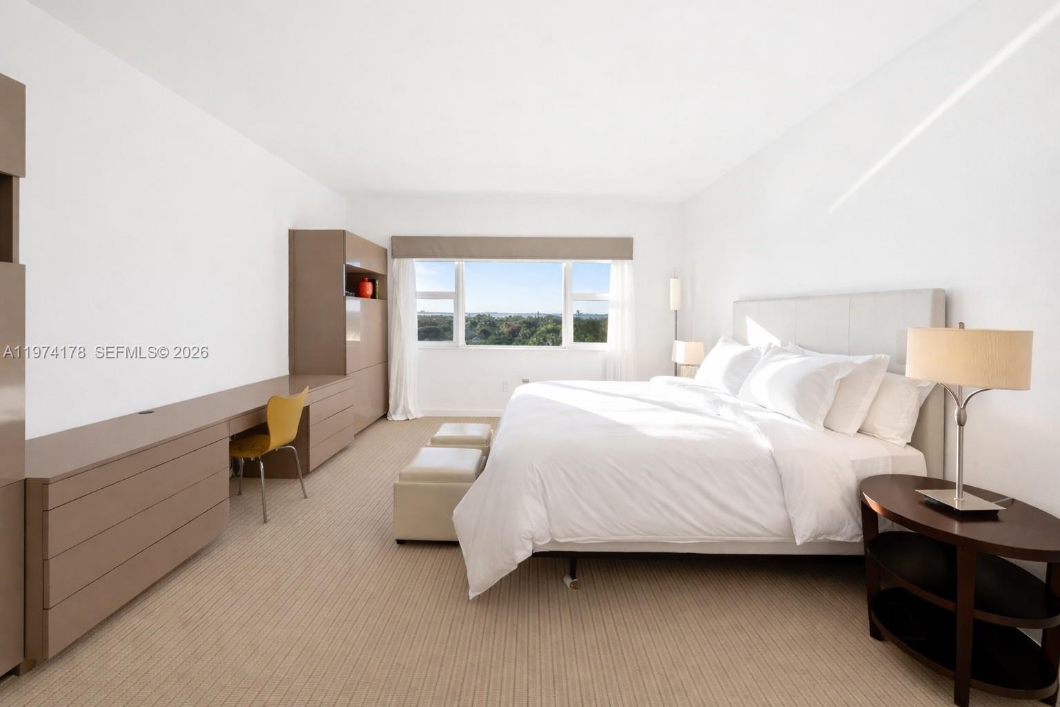 THE EXECUTIVE CONDO - Residential Lease