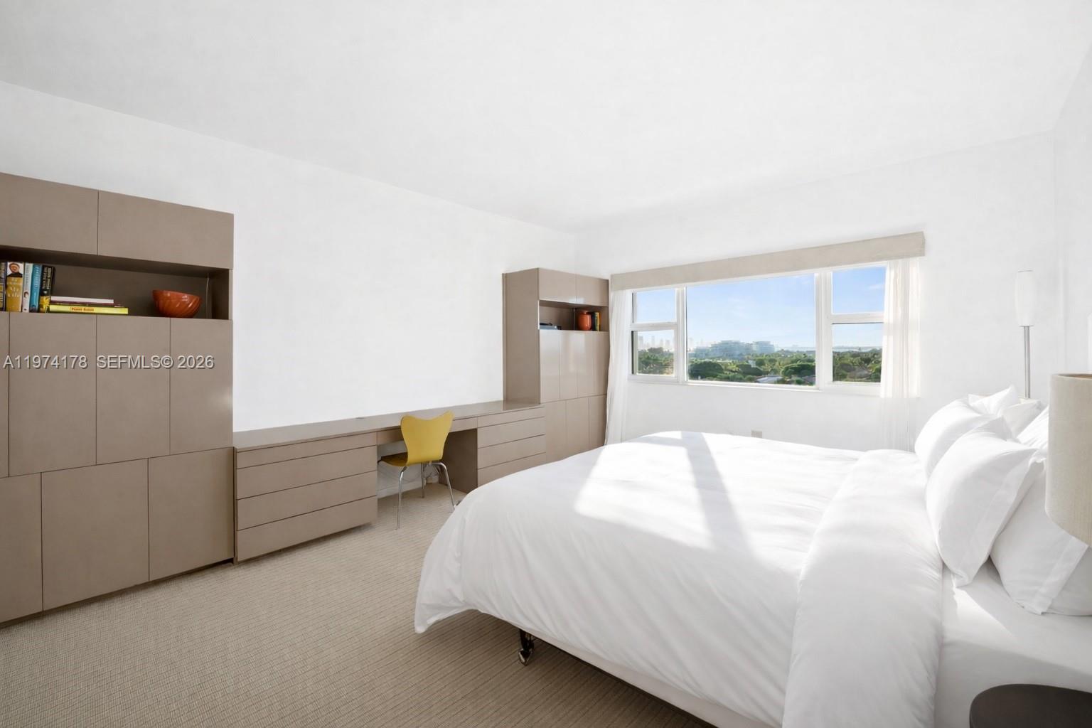 THE EXECUTIVE CONDO - Residential Lease