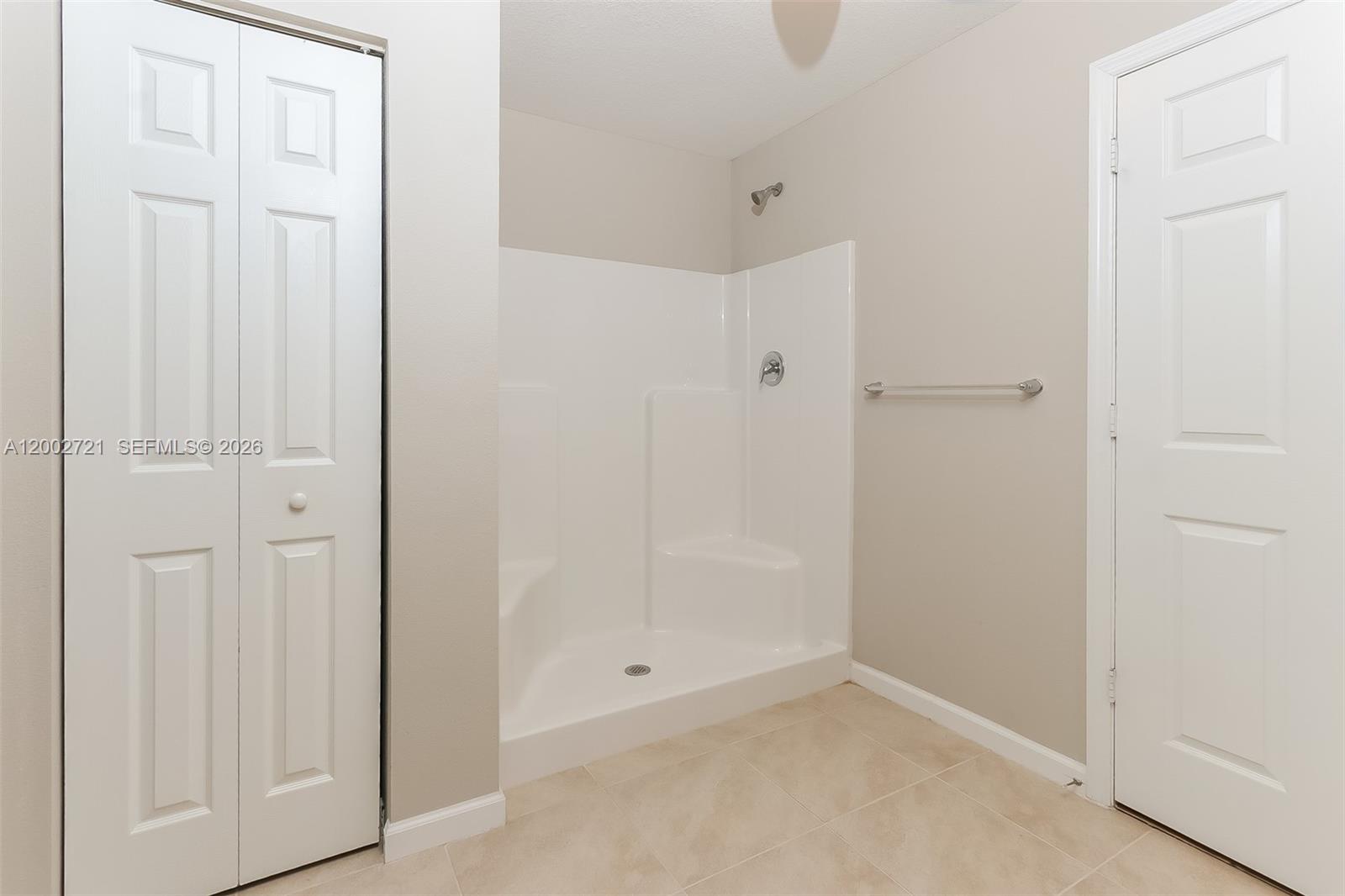 PORT ST LUCIE SECTION 33 - Residential Lease