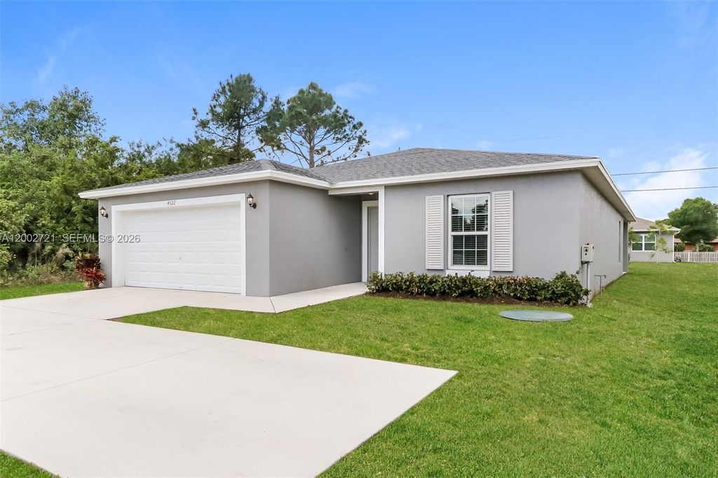 Photo of 4522 SW Savona Blvd, Port St Lucie, FL 34953 (MLS # A12002721)