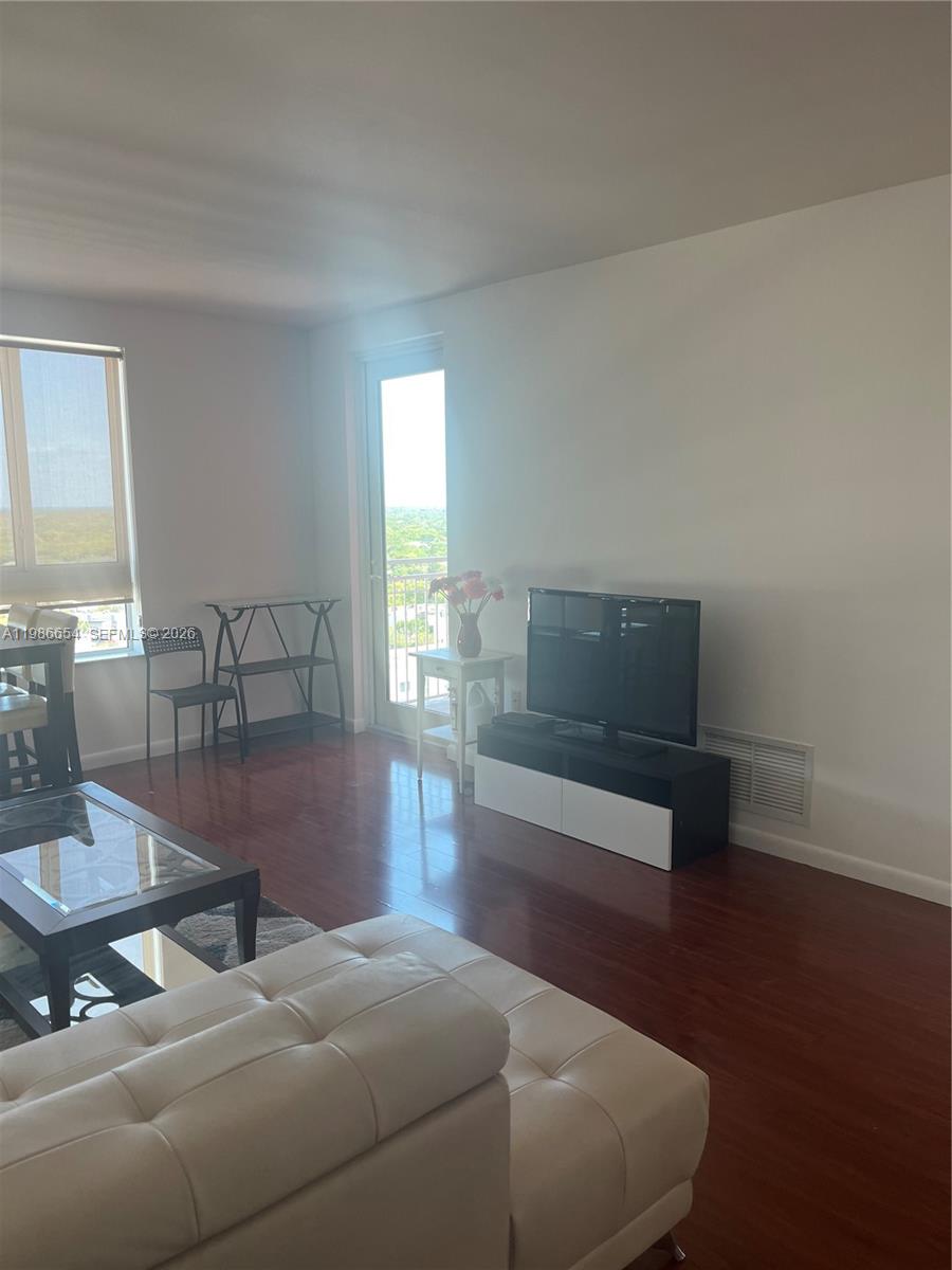 7350 SW 89th St 1801S